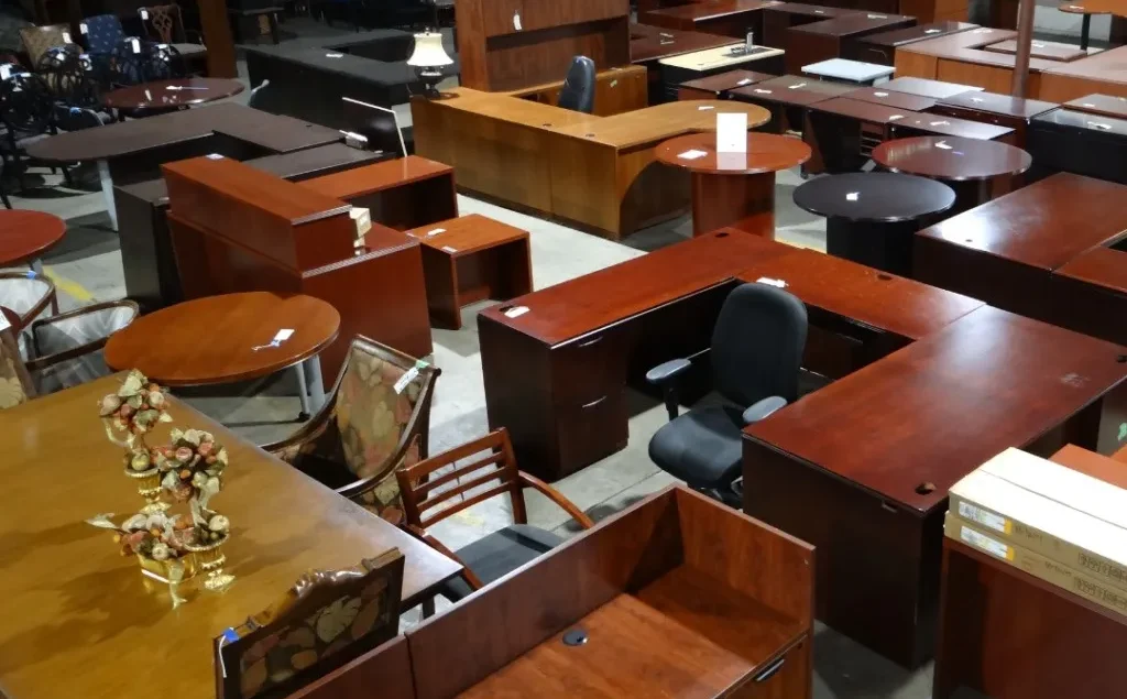 Tips Membeli Meja Kantor Second