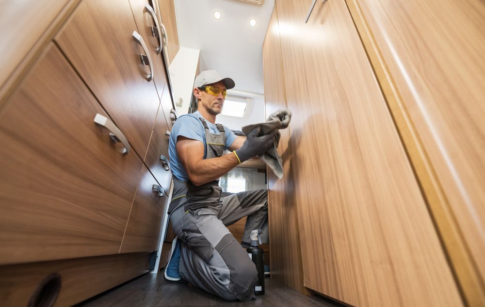 Merawat Furniture Kantor