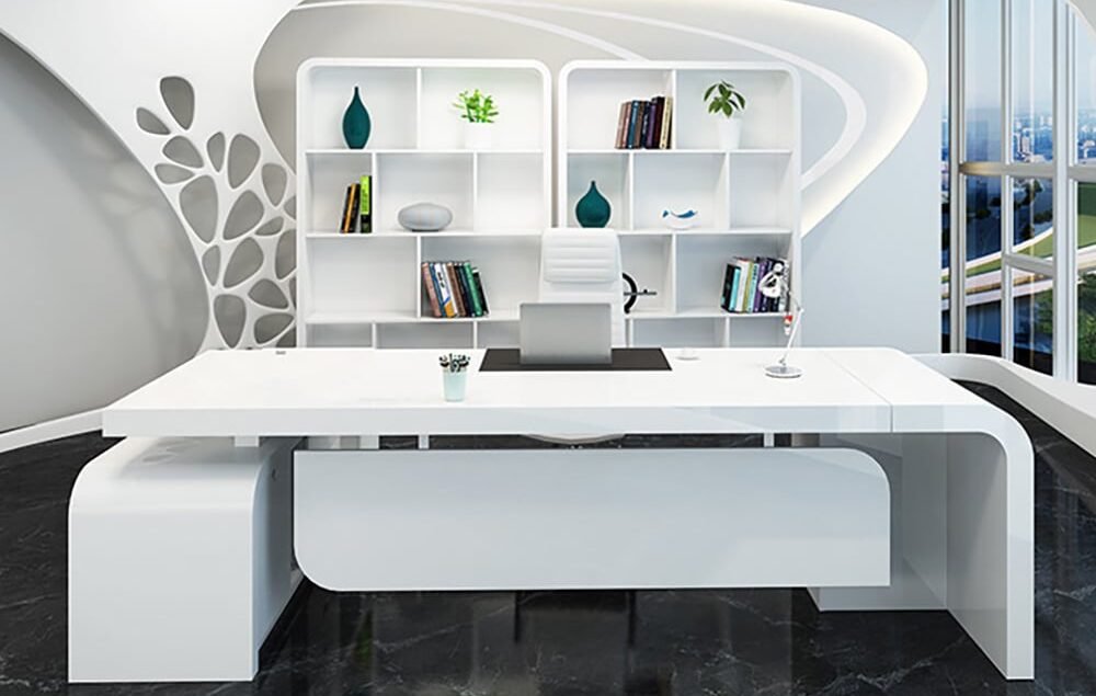 Meja Direktur dengan Desain Minimalis Elegan