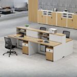 Meja Kerja Kantor Partisi Multifungsi Untuk 4 Orang