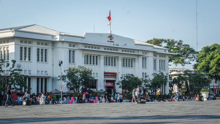kelebihan kayu jati untuk furniture kantor
