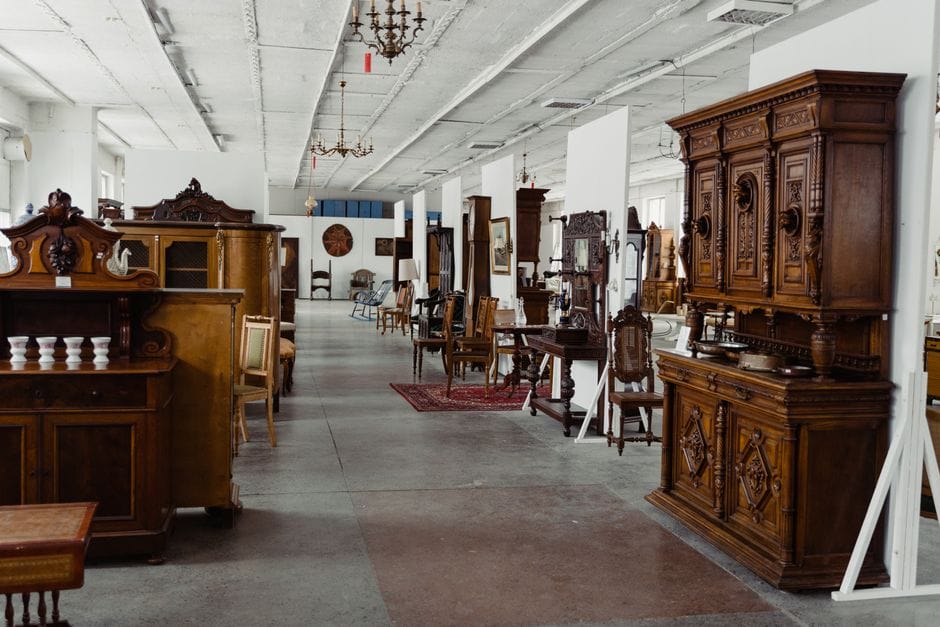 kelebihan kayu jati untuk furniture kantor