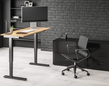 Standar Ketinggian Meja dan Kursi Kantor yang Ergonomis