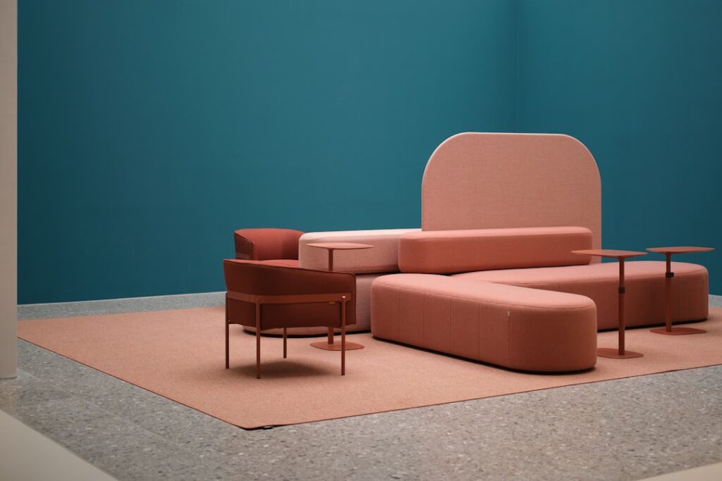 Ciptakan Kesan Pertama yang Mengagumkan dengan Memilih Furniture Lobby yang Tepat 1 Cara Memilih Furniture Lobby untuk Kesan Pertama yang Baik