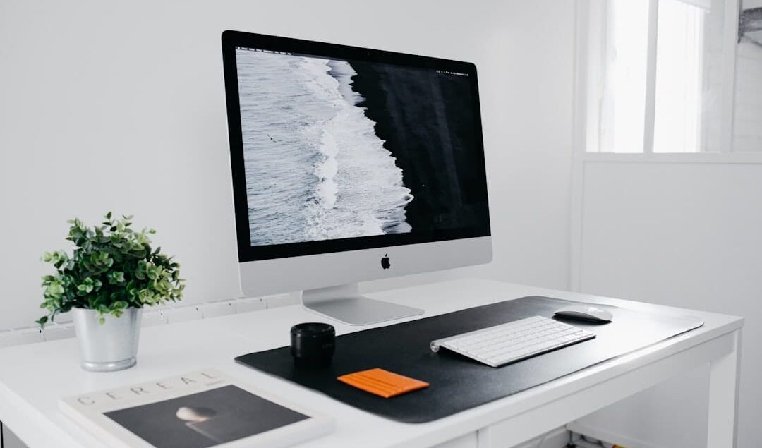 perbedaan meja kantor minimalis dan meja belajar
