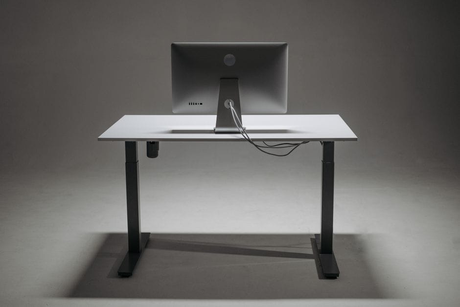 manfaat meja kantor adjustable height