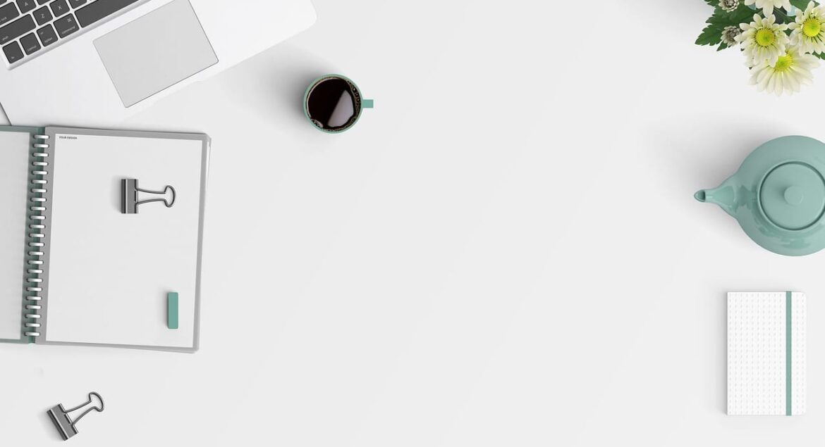 tips menata meja direktur agar rapi