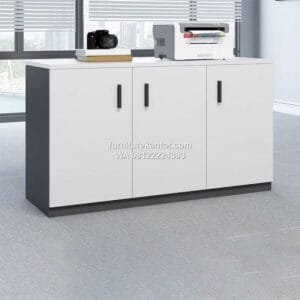 Lemari Arsip 3 Pintu Tampilan Elegan Cocok untuk Kantor Modern
