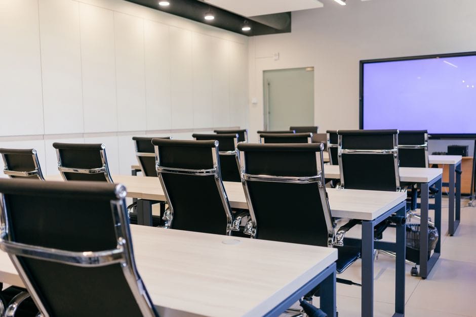 furniture kantor ergonomis untuk kesehatan