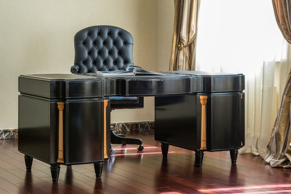 furniture kantor gaya klasik eksekutif