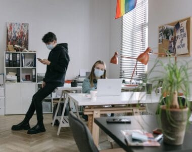 furniture kantor untuk konsep hybrid working