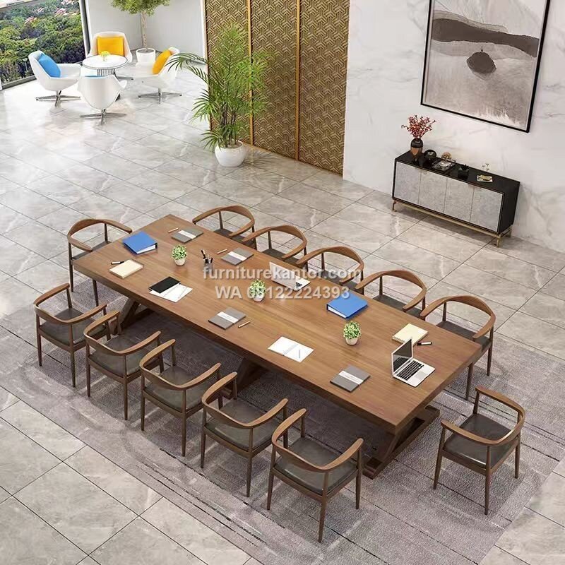 Set Meja Rapat Warna Natural Kayu Dengan 12 Kursi Kayu Jati
